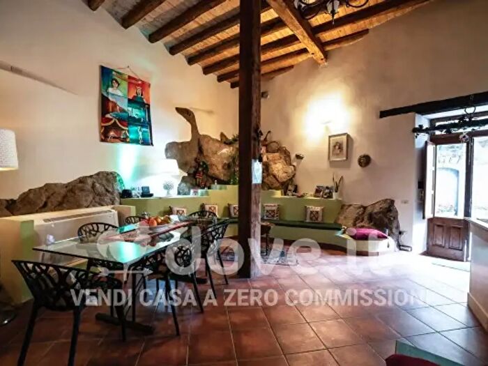 Casa con 6 locali in vendita in Via Dante Alighieri, Castiglione Di Sicilia