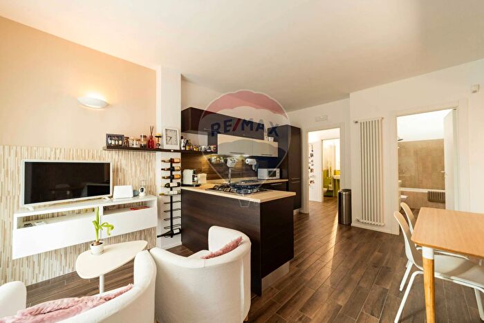 Appartamento trilocale in vendita in Via Giovanni Laterza, Bari