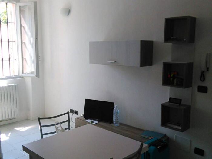 Appartamento monolocale in affitto in Viale Partigiani, San Pietro, Pavia