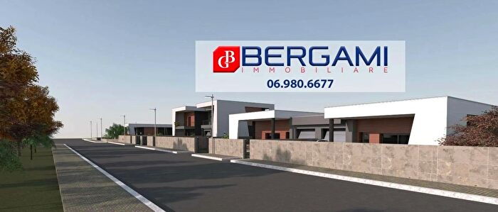 Casa quadrilocale in vendita in Via di Colle Cocchino, Anzio