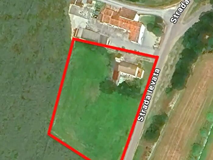 Casa con 6 locali in vendita in Strada Levata, Volta Mantovana