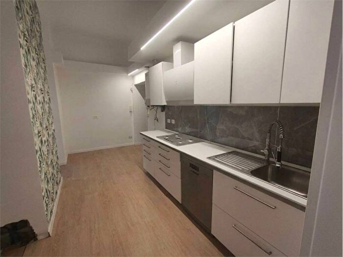 Appartamento bilocale in affitto in via Bellarmino, Chiesa Rossa, Milano