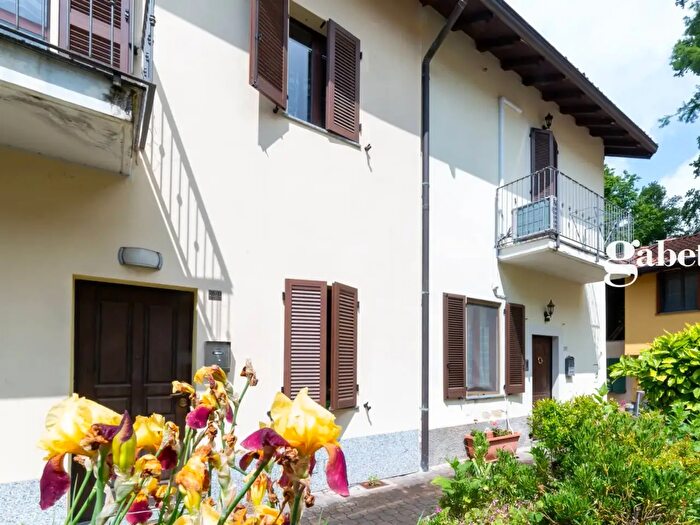 Casa trilocale in vendita in Via SantAmbrogio E, Merate