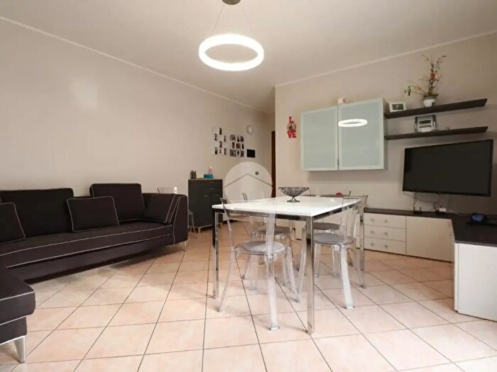 Appartamento quadrilocale in vendita in Piazza San Giorgio, Mantova