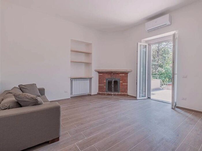 Appartamento in affitto in Appia Pignatelli, Roma