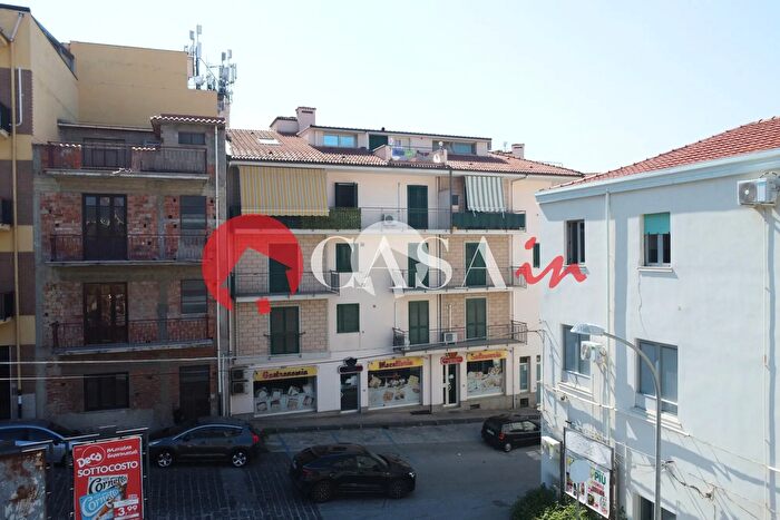 Appartamento con 8 locali in vendita in Via Sardegna, SantAgata Di Militello