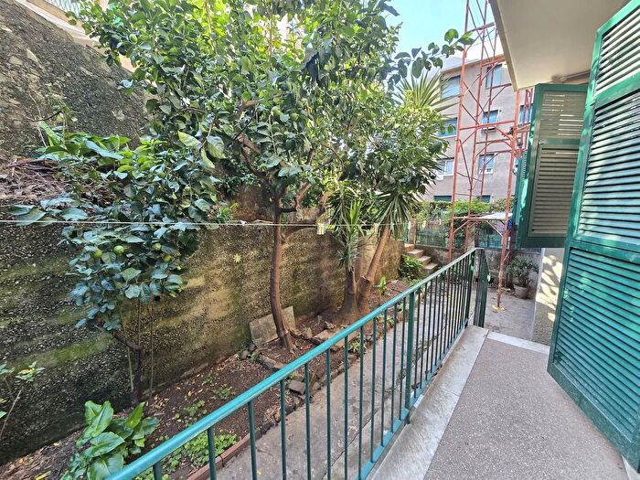 Appartamento trilocale in affitto in Salita Campasso di San Nicola, Genova