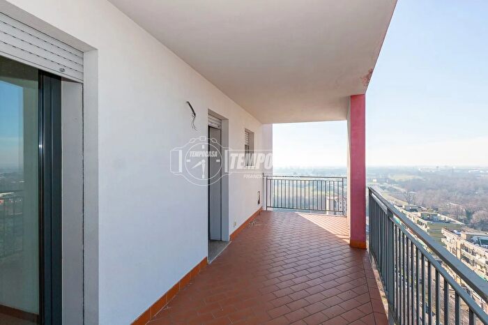 Appartamento quadrilocale in vendita in Via Milano, Brescia