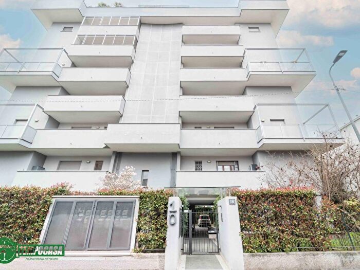 Appartamento bilocale in affitto in Via Ambrogio De Marchi Gherini, Ponte Nuovo, Milano