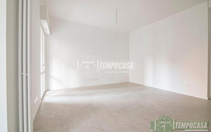 Appartamento trilocale in vendita in Via Don Minzoni, Monza