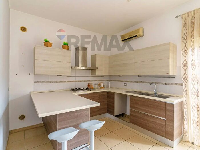 Appartamento trilocale in affitto in Via Federico Delpino, Catania