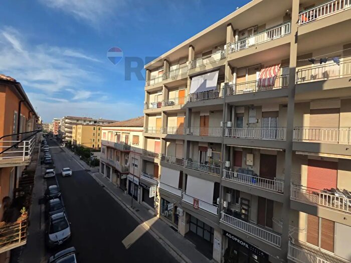 Appartamento con 7 locali in vendita in Via Esperanto, Ragusa