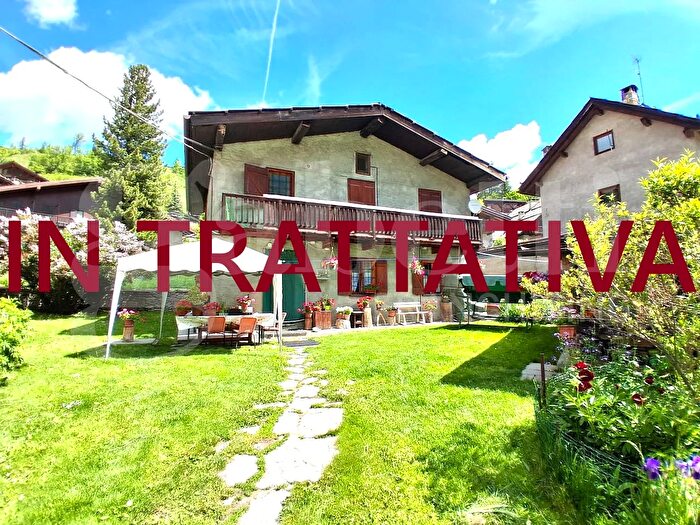 Casa con 5 locali in vendita in Cesana Torinese