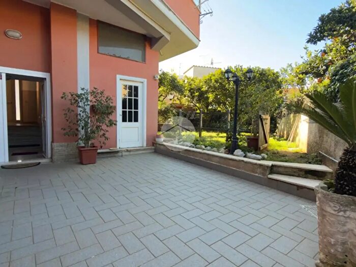 Casa quadrilocale in vendita in Via Emanuele Filiberto Testa di Ferro, Sabaudia