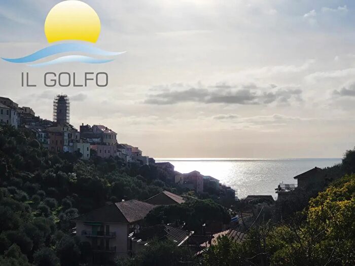 Appartamento quadrilocale in vendita in Via Solitario delle Alpi, Cervo