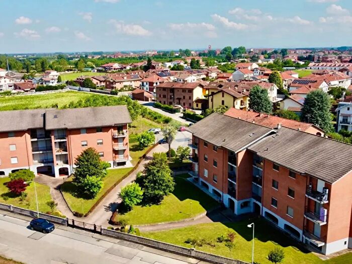 Appartamento quadrilocale in vendita in Via Dante Alighieri, Vinovo