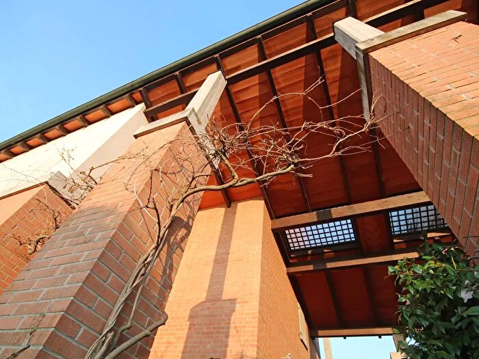 Casa con 12 locali in vendita in Via Ciaccio Montalto, Parma