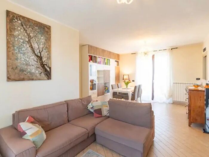 Appartamento trilocale in vendita in Romentino