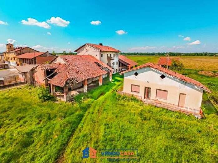 Casa quadrilocale in vendita in Via Levata, Trinita