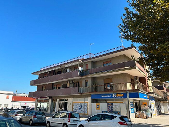 Appartamento quadrilocale in affitto in Via Valle del Garigliano, Centro, Cassino