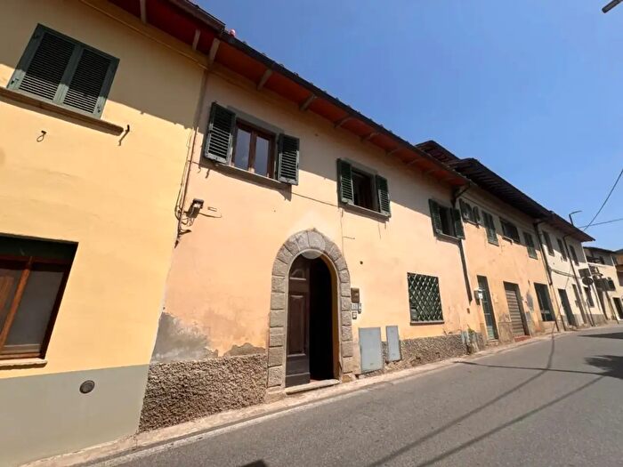 Appartamento quadrilocale in vendita in Via Fiorentina, Greve In Chianti