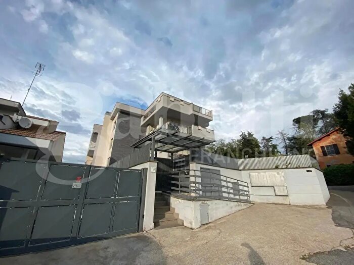 Appartamento bilocale in vendita in Via del Casale Ninfeo, Roma