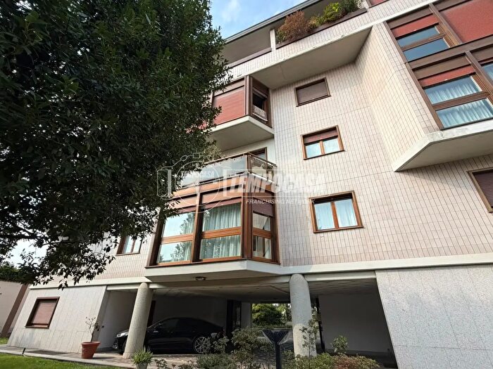 Appartamento monolocale in affitto in Via Vimercati, Milano