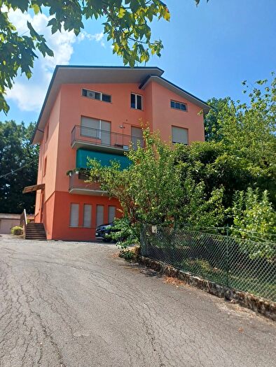 Appartamento con 5 locali in vendita in Fornovo Di Taro