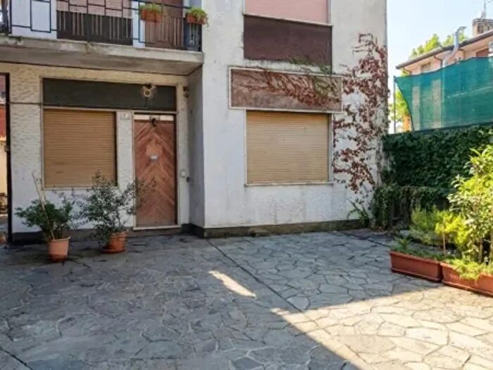 Appartamento in vendita in Via Giuseppe Garibaldi, Carugo