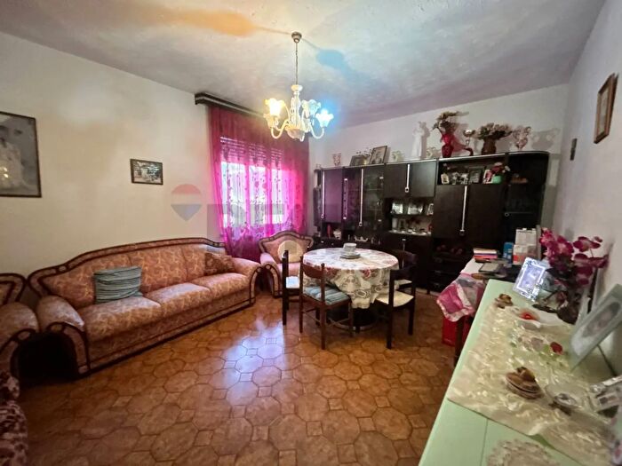 Casa con 6 locali in vendita in Via Giovanni Lanza, Pachino