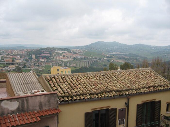 Appartamento trilocale in vendita in Via Plebis Rea, Agrigento