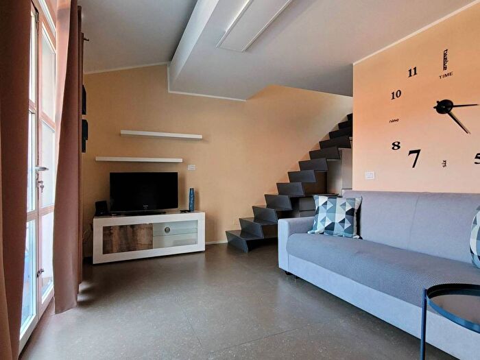 Appartamento bilocale in affitto in Via Simone Schiaffino, Bovisa, Milano