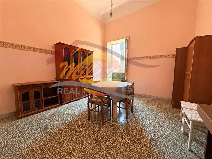Appartamento quadrilocale in vendita in Via Piave, Siracusa