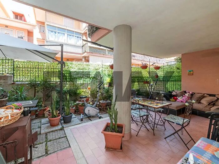 Appartamento con 5 locali in vendita in Aci Catena