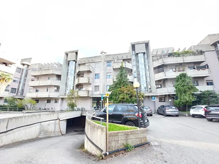 Appartamento quadrilocale in vendita in Via Giacomo Matteotti, Giulianova