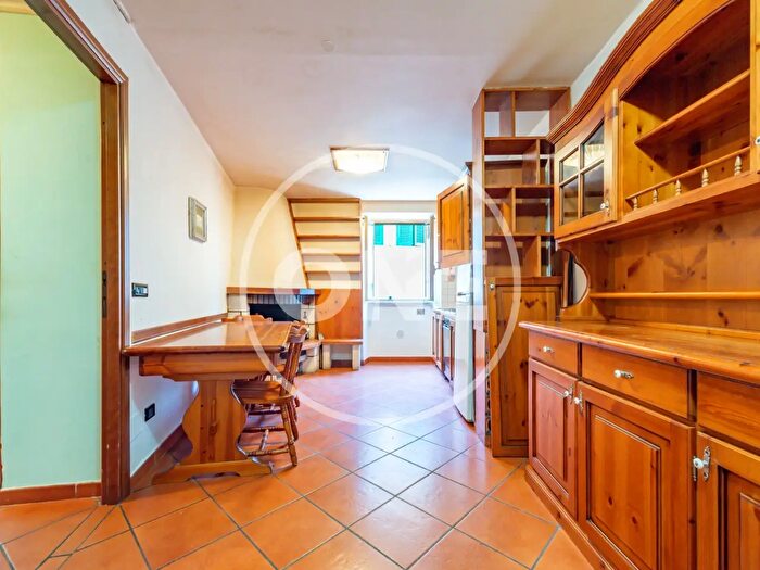 Appartamento trilocale in vendita in Via del Parco, Capranica Prenestina