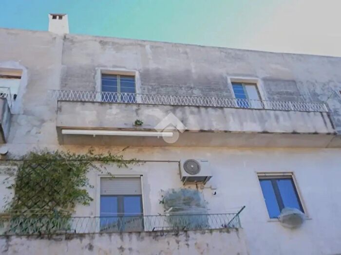 Appartamento trilocale in vendita in Via Recco, Montecorvino Rovella