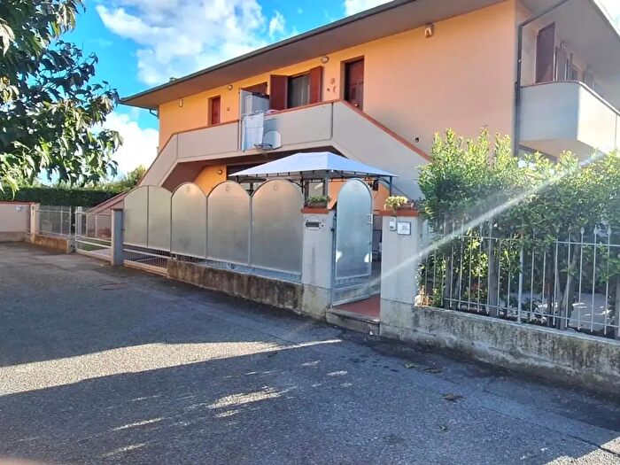 Casa con 6 locali in vendita in Ezzopiano, Capannoli