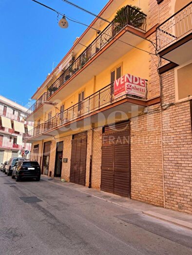 Appartamento trilocale in vendita in Ruvo Di Puglia