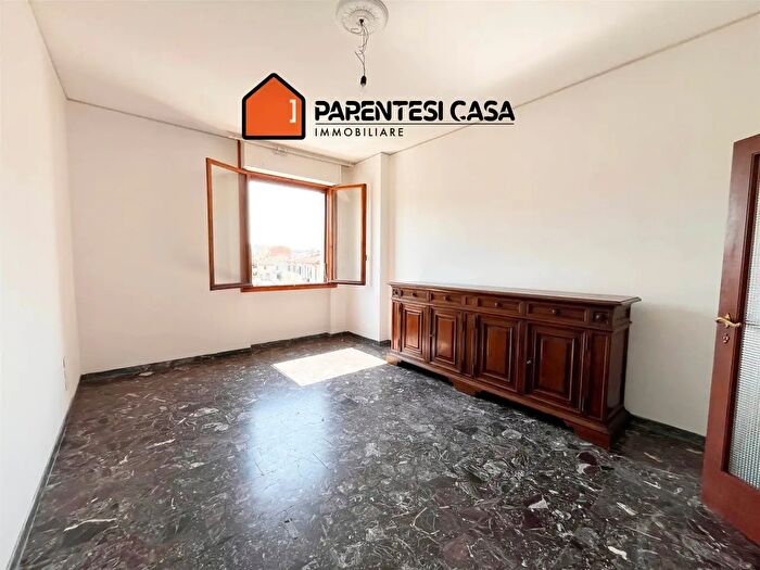 Appartamento trilocale in affitto in Firenze