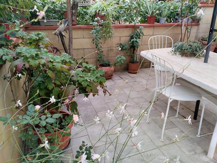 Casa con 6 locali in vendita in Serravalle Pistoiese