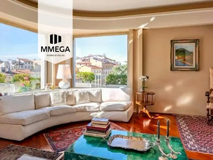 Appartamento con 6 locali in vendita in Via Solferino, Firenze