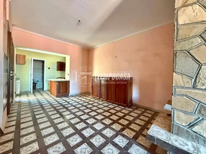 Appartamento trilocale in vendita in Via Umberto I, Lanzo Torinese