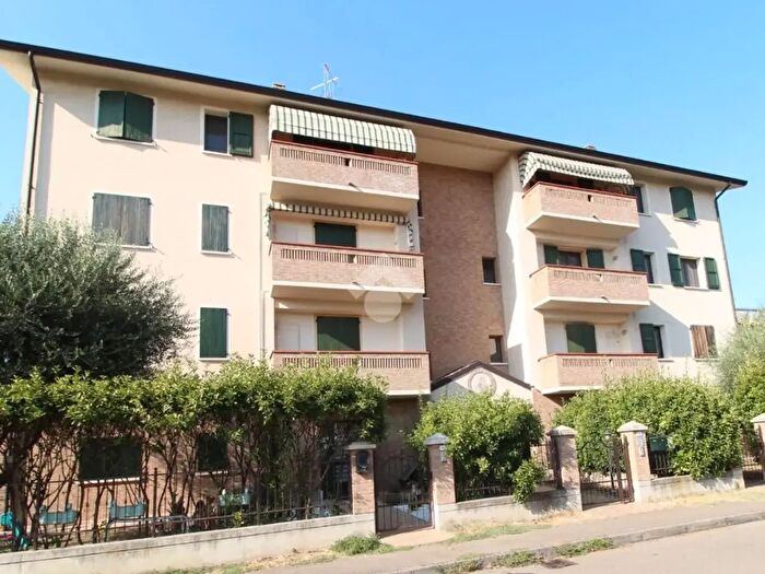 Appartamento bilocale in vendita in Via Socrate, Reggio nell'Emilia