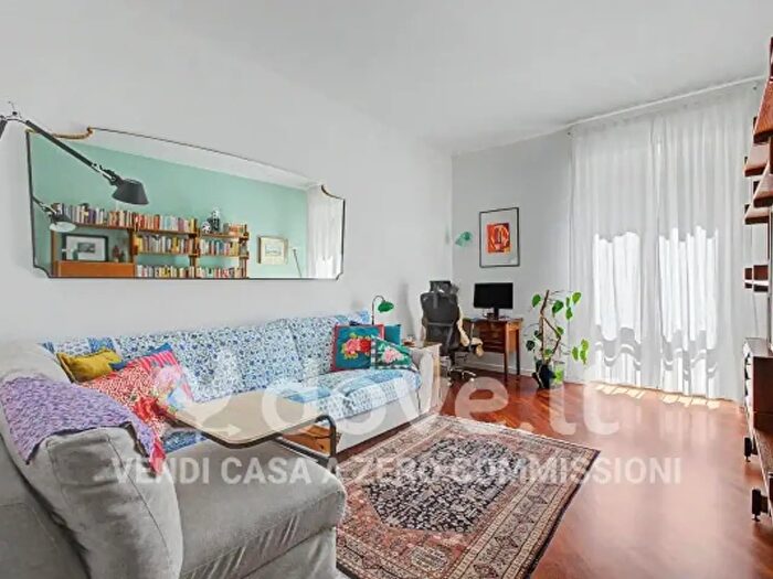 Appartamento bilocale in vendita in Via Lorenteggio, Milano