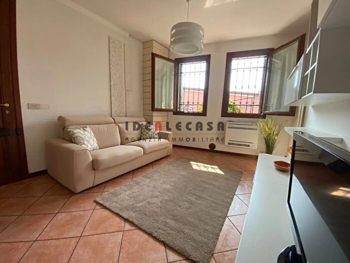 Appartamento bilocale in vendita in Via Sette Martiri, Padova