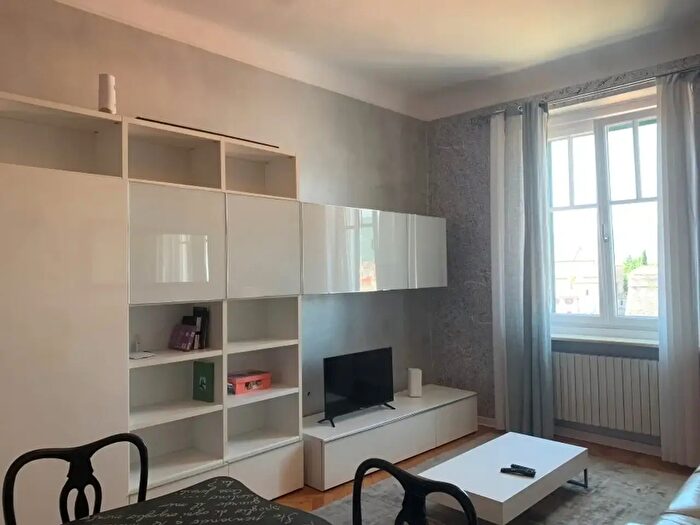 Appartamento trilocale in affitto in Via Giambattista Tiepolo, Trieste
