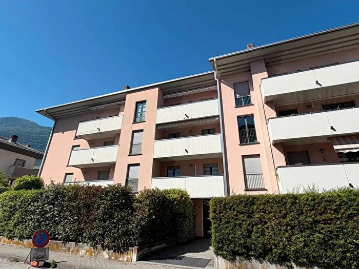 Appartamento con 6 locali in vendita in Via Don Luigi Guanella, Sondrio