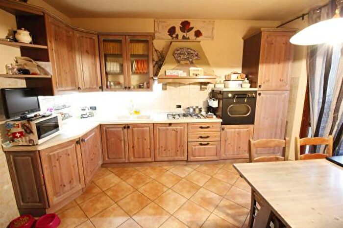 Casa con 6 locali in vendita in Via Via del Chiassetto, Capannori