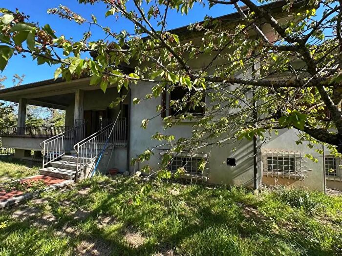 Casa con 8 locali in vendita in Località Casigni Via Serraglio di Sopra, Castiglione Dei Pepoli
